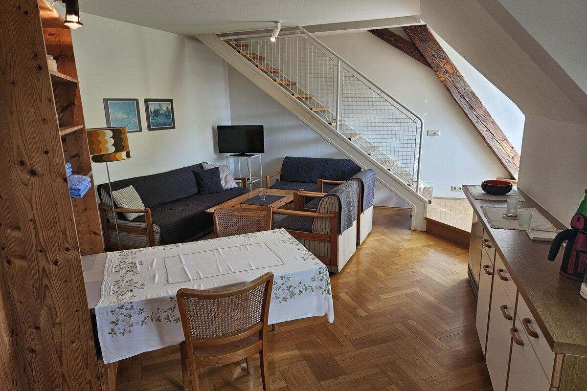 Studio und Wohnbereich im Appartement Typ C des Provianthauses