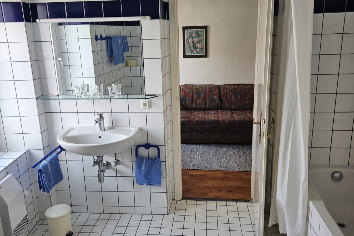 Weiteres Bild vom WC der ersten Wohnung im Provianthaus