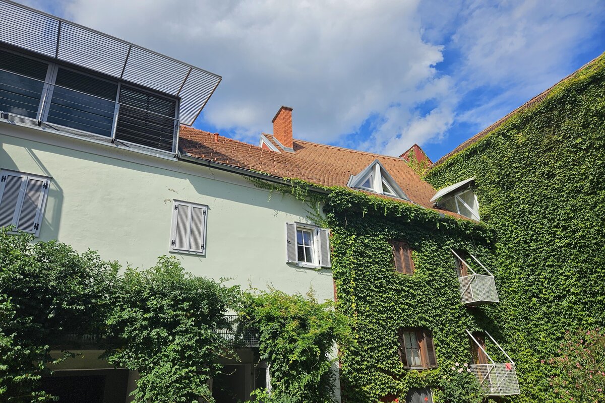 Blick von außen auf das Studio Appartement Typ C im Provianthaus