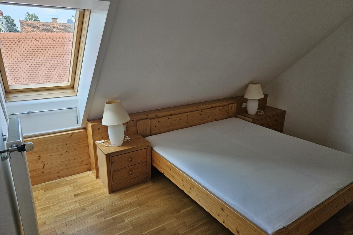 Erstes Schlafzimmer der zweiten Wohnung im Provianthaus