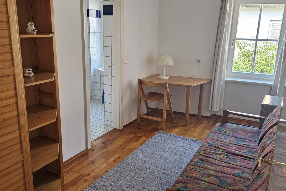 Schlafzimmer der ersten Wohnung im Provianthaus Bild 2