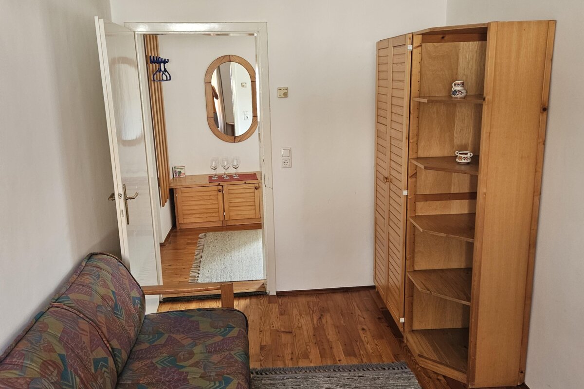 Schlafzimmer der ersten Wohnung im Provianthaus Bild 3